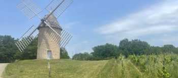 A windmill in Bordeaux |  Tali Emdin