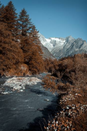 Autumn colours on the Tour du Mont Blanc |  <i>Taskin Bora Koç</i>