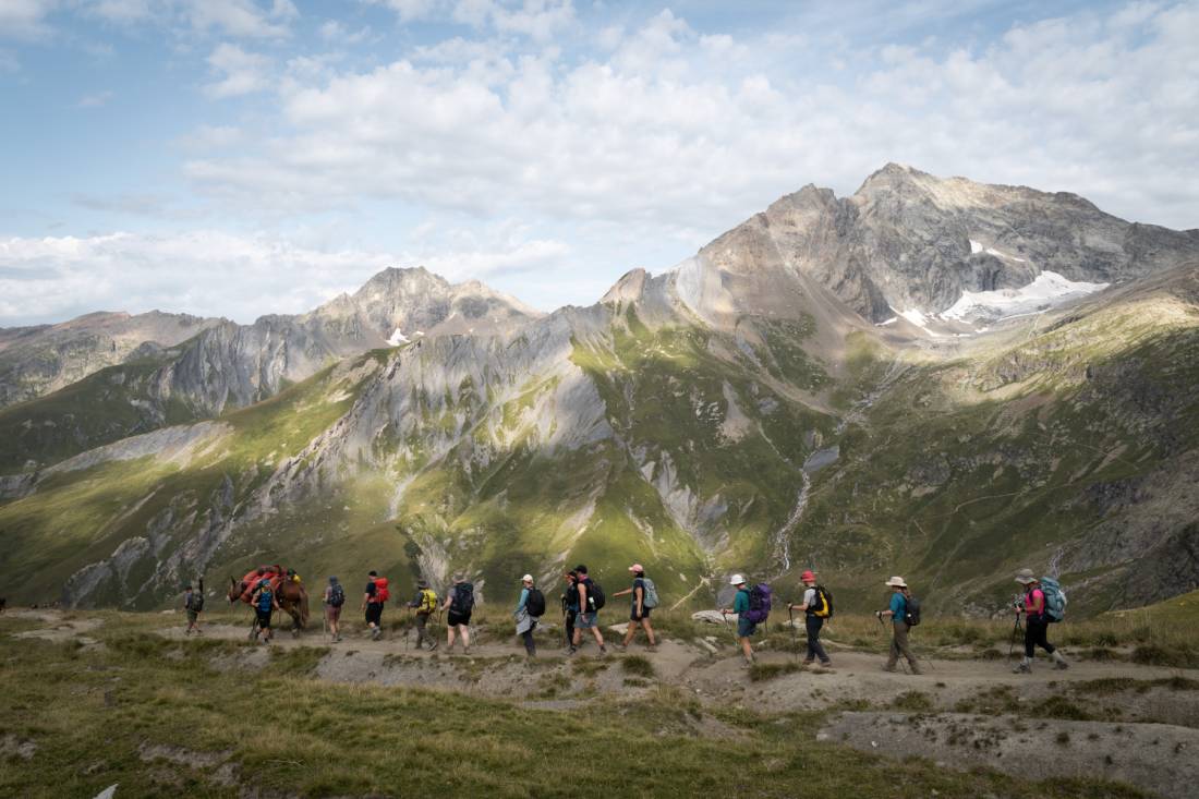 Hikers on the Tour du Mont Blanc |  <i>Taskin Bora Koç</i>