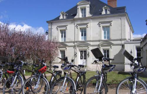 Bikes in front of a group hotel in the Loire Valley