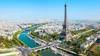 shutterstock_2253461199, The Eiffel Tower overlooking Paris