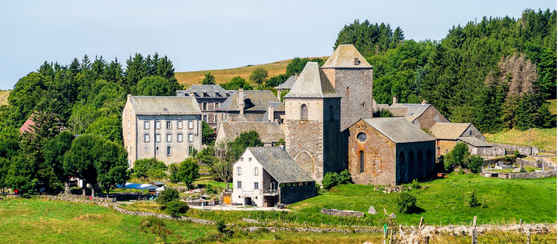 Typical scenery along the Le Puy Camino