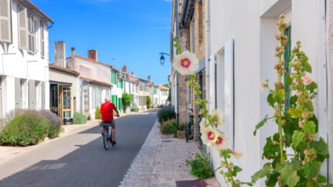 Explore French islands by bike