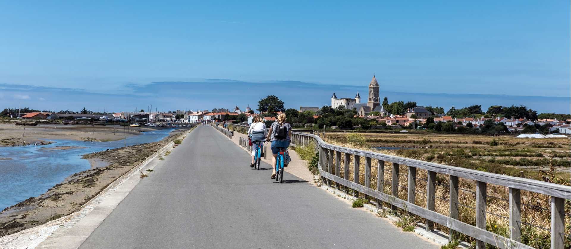 Cycle on the French island of Noimoutier