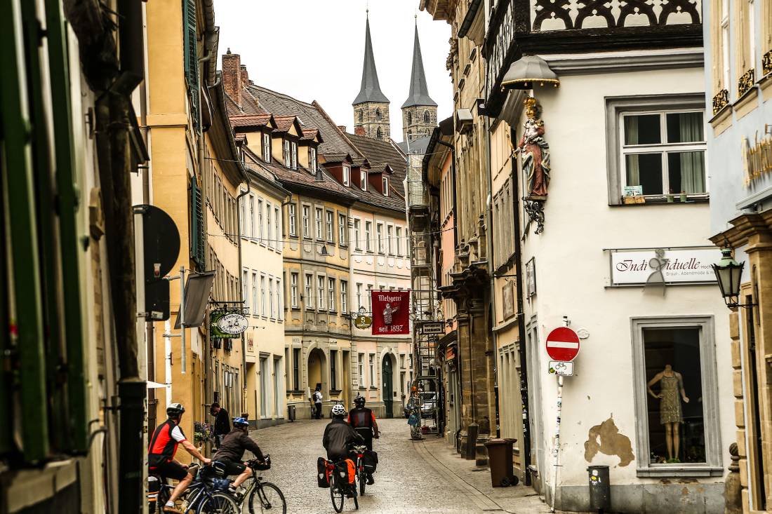Cycling through historic Bamberg |  <i>Tim Charody</i>