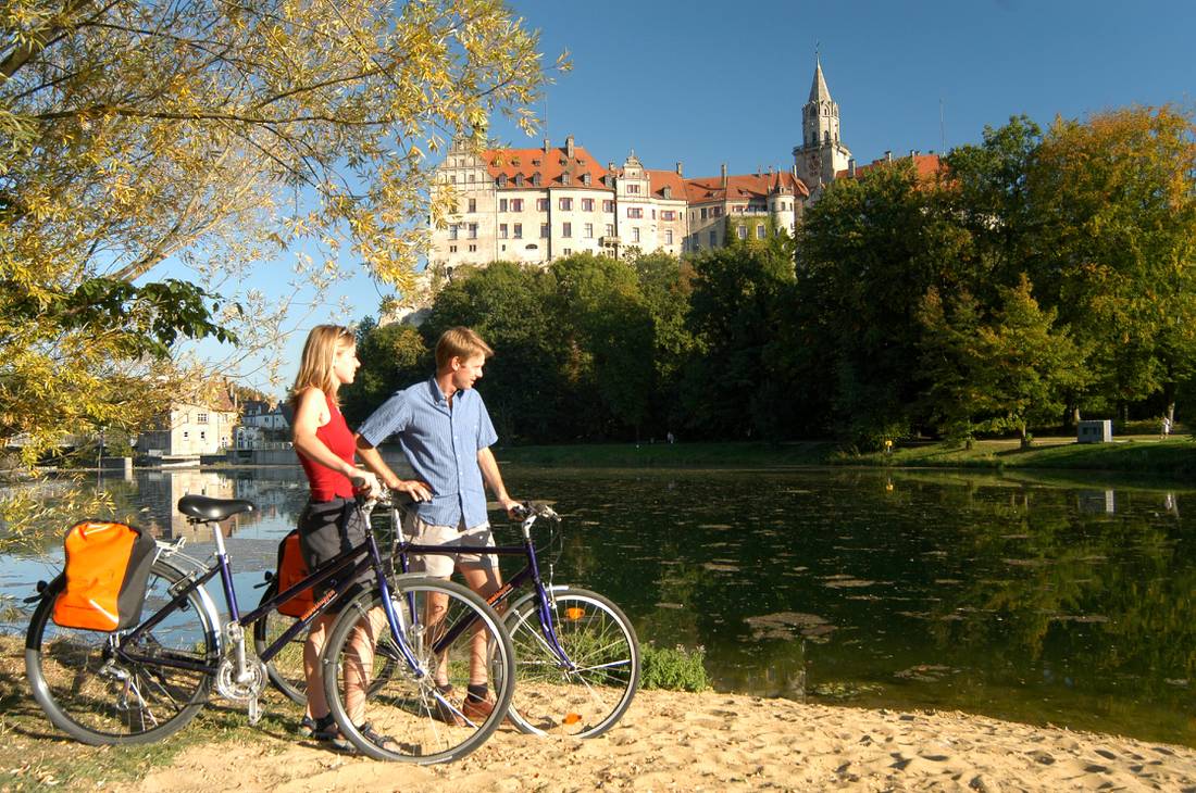 Cyclists at Sigmaringen Castle