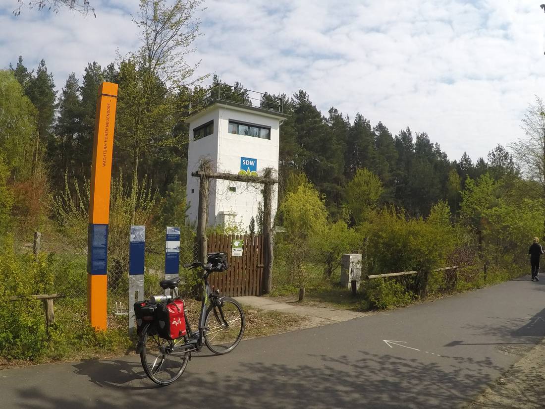 Cycle past old East German watchtowers on the Berlin Wall Trail |  <i>Brad Atwal</i>