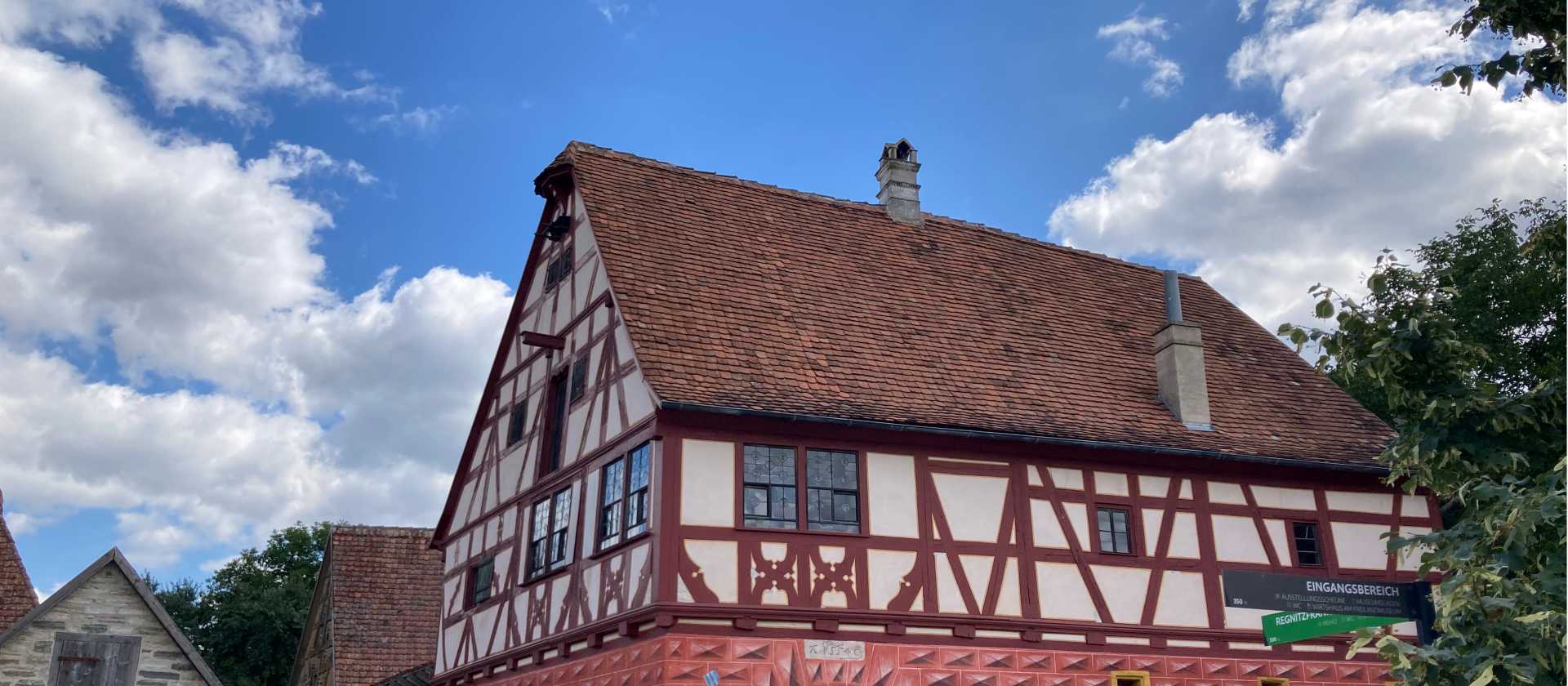 Historical buildings in the Franconian Open-Air Museum, Bavaria | Els van Veelen