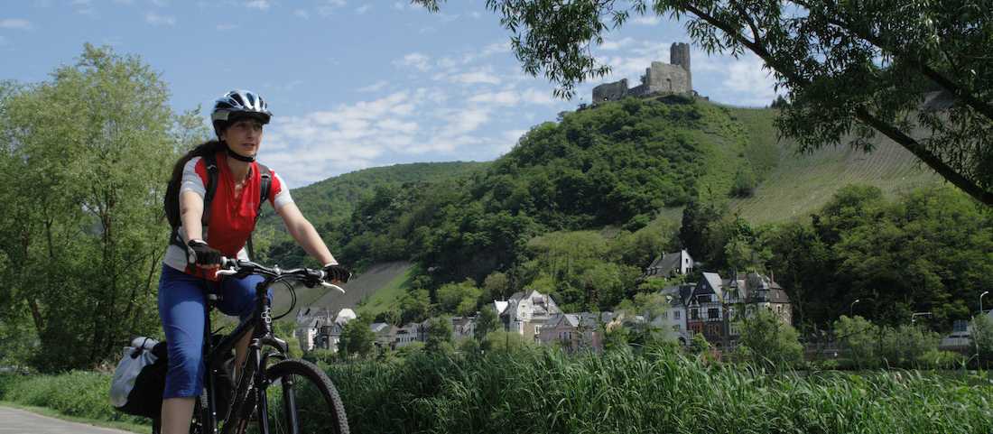 Cycling along the Moselle Bike Path | Moselle Tourism