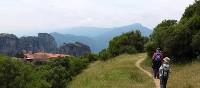 Approaching Varlaam monastery in Meteora | Hetty Schuppert