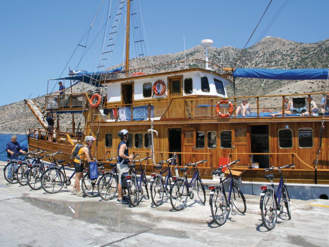 Explore the Cyclades Islands on our Greek Island Bike & Sail trip