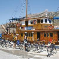 Explore the Cyclades Islands on our Greek Island Bike & Sail trip