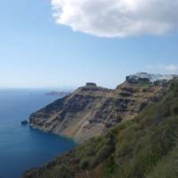 Walking to Fira on the idyllic island of Santorini | Hetty Schuppert