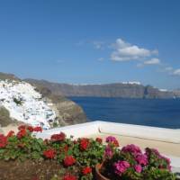 Postcard perfect Oia on the island of Santorini | Hetty Schuppert