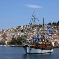 Island hopping in the Greek Peloponnese Islands