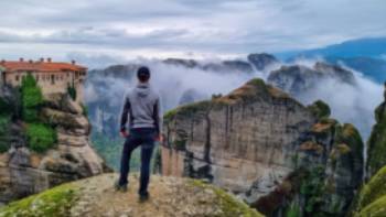 Discover the incredible monasteries of Meteora in Greece