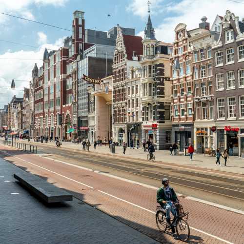 A streetscape of Amsterdam