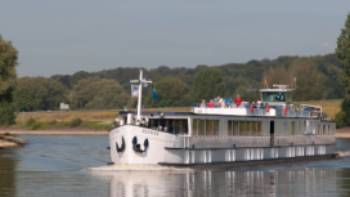Fluvius Fluss HVI,Boat Bike tours Fluvius Barge used on our Amsterdam to Bruges bike and boat holidays
