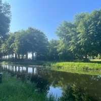 Walking the canal between Holten and Laren