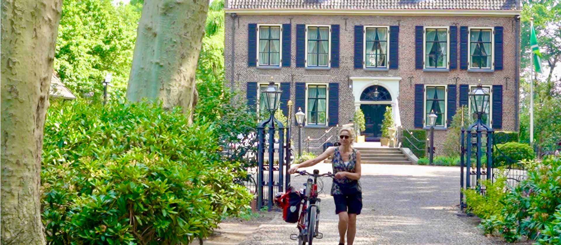 Stately homes on the Pieterpad Camino Trail