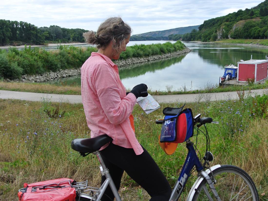 Navigating on the Danube Cycle Path |  <i>Lilly Donkers</i>