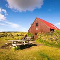 Overnight accommodation Strutur Hut