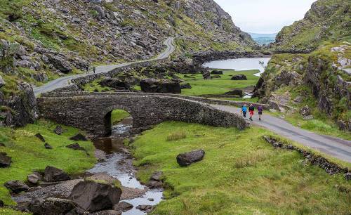 Hiking along the Kerry Way&#160;-&#160;<i>Photo:&#160;Arthur Ward</i>