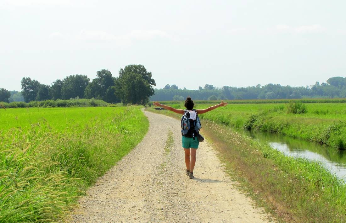 Hiking along the Via Francigena on the way to Pavia