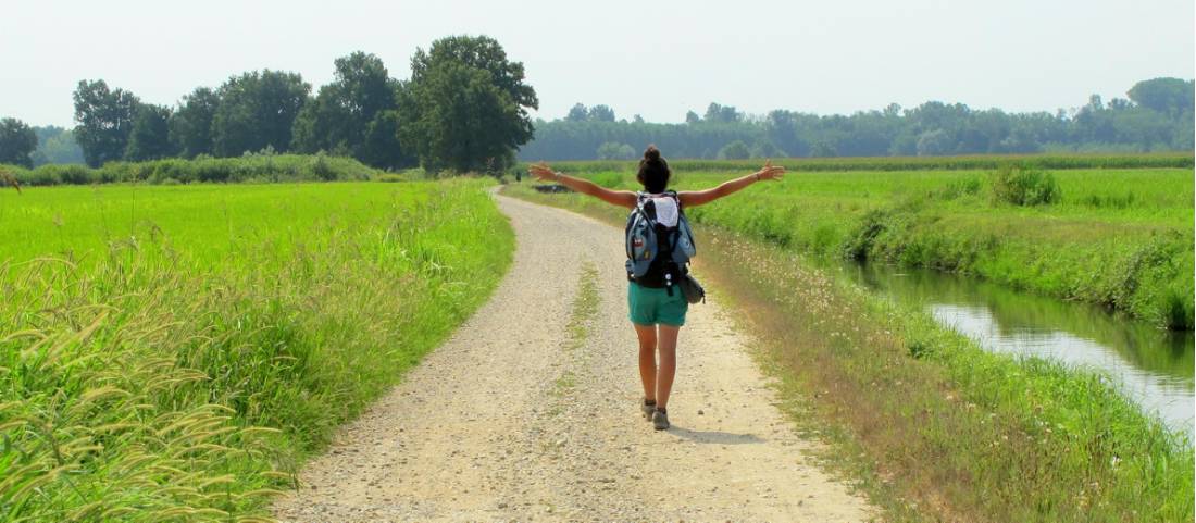 Hiking along the Via Francigena on the way to Pavia