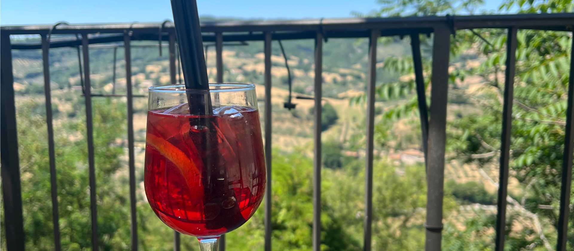 Apertivo hour in Italy | Jaclyn Lofts