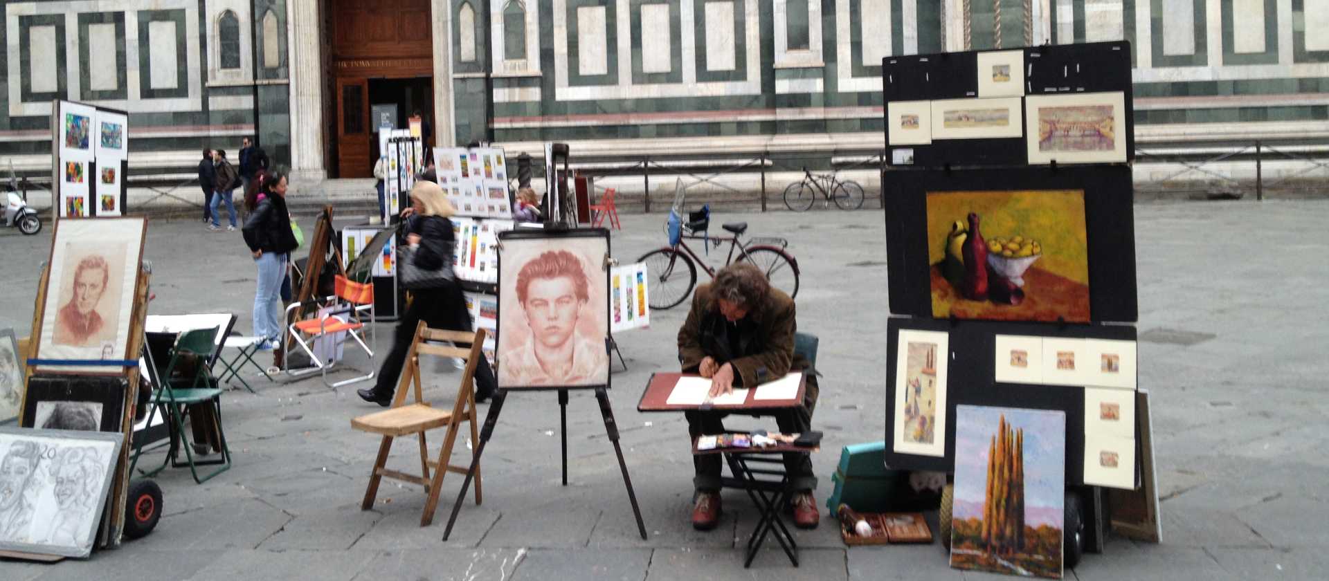 Artists outside the Duomo in Florence | Kate Baker