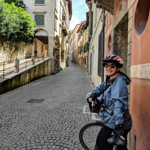 Cycling the cobbled stone streets of Asolo