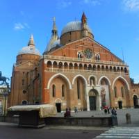 Basilica di Sant' Antonio in Padova, Italy on the Backroads to Venice | Efti Poulos