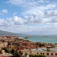 A city between sea and volcano. | Danilo D'Agostino