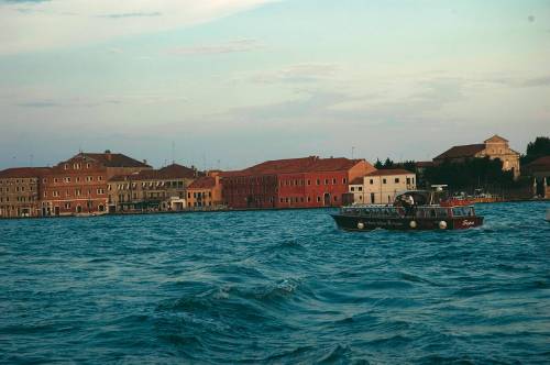 boat from Venice airport to the beautiful canal city&#160;-&#160;<i>Photo:&#160;Kate Baker</i>