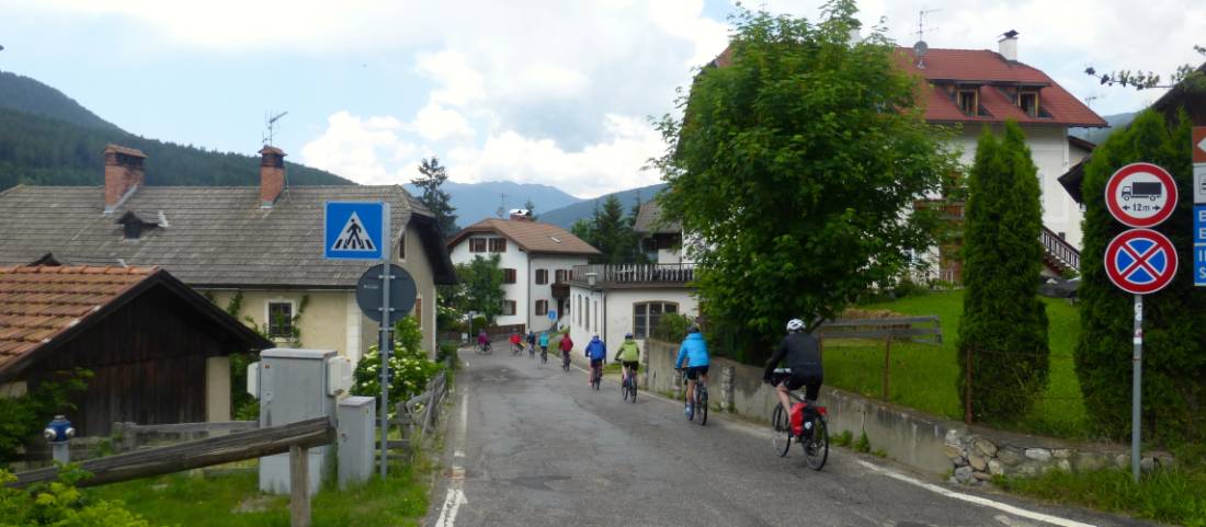 Cycling between Brunico and Dobbiaco |  <i>Rob Mills</i>