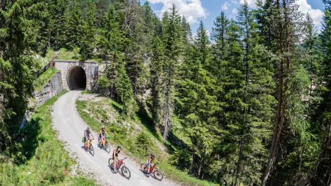 Cycling the paths around Cortina d'Ampezzo
