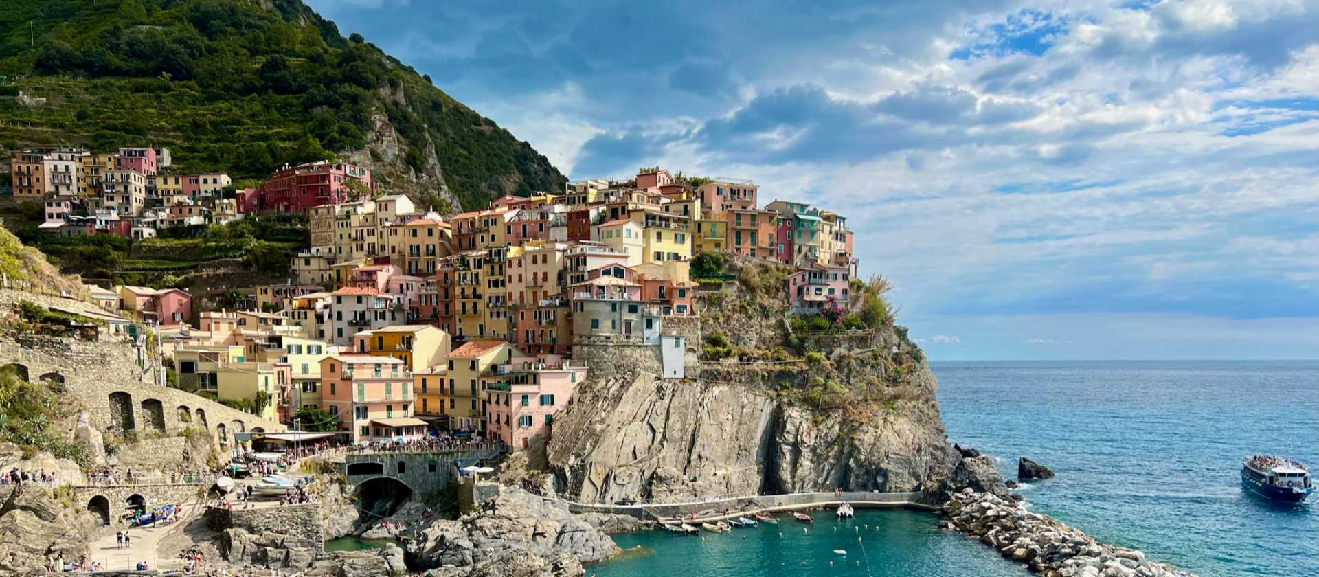 Stunning views of the Cinque Terre | Sue Badyari