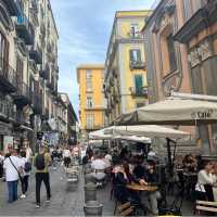 One of the many alley scenes in Naples