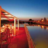 Evening relaxing on board Ave Maria Portegrandi