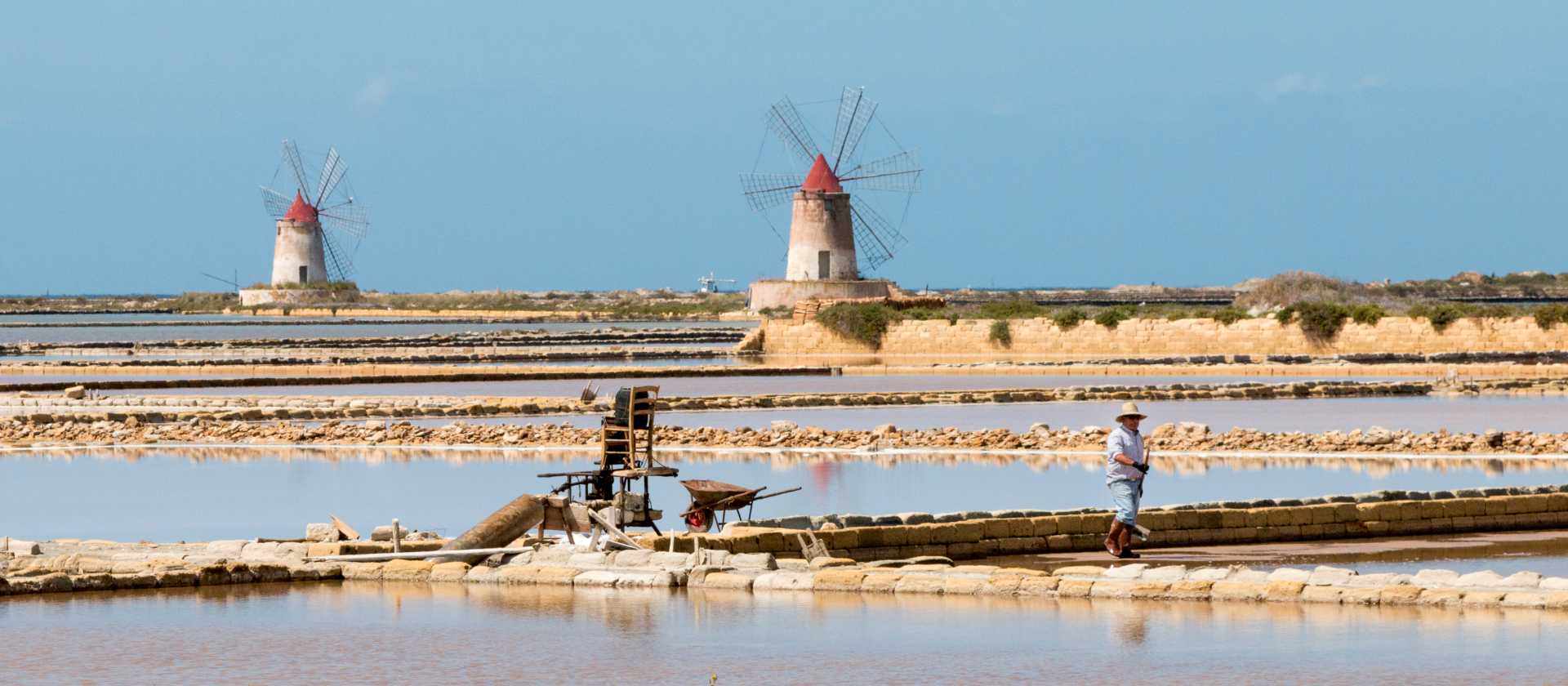 Discover the salt fields of Marsala on a bike holiday