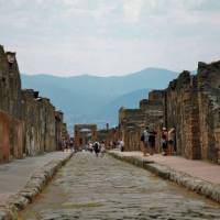 Pompeii streetscape | Sue Badyari