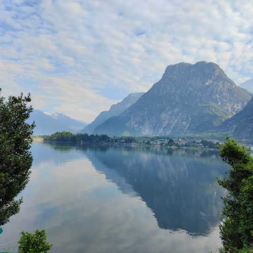 Lombardy Alps Cycle to Lake Como