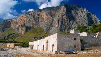 sicily self guided tour