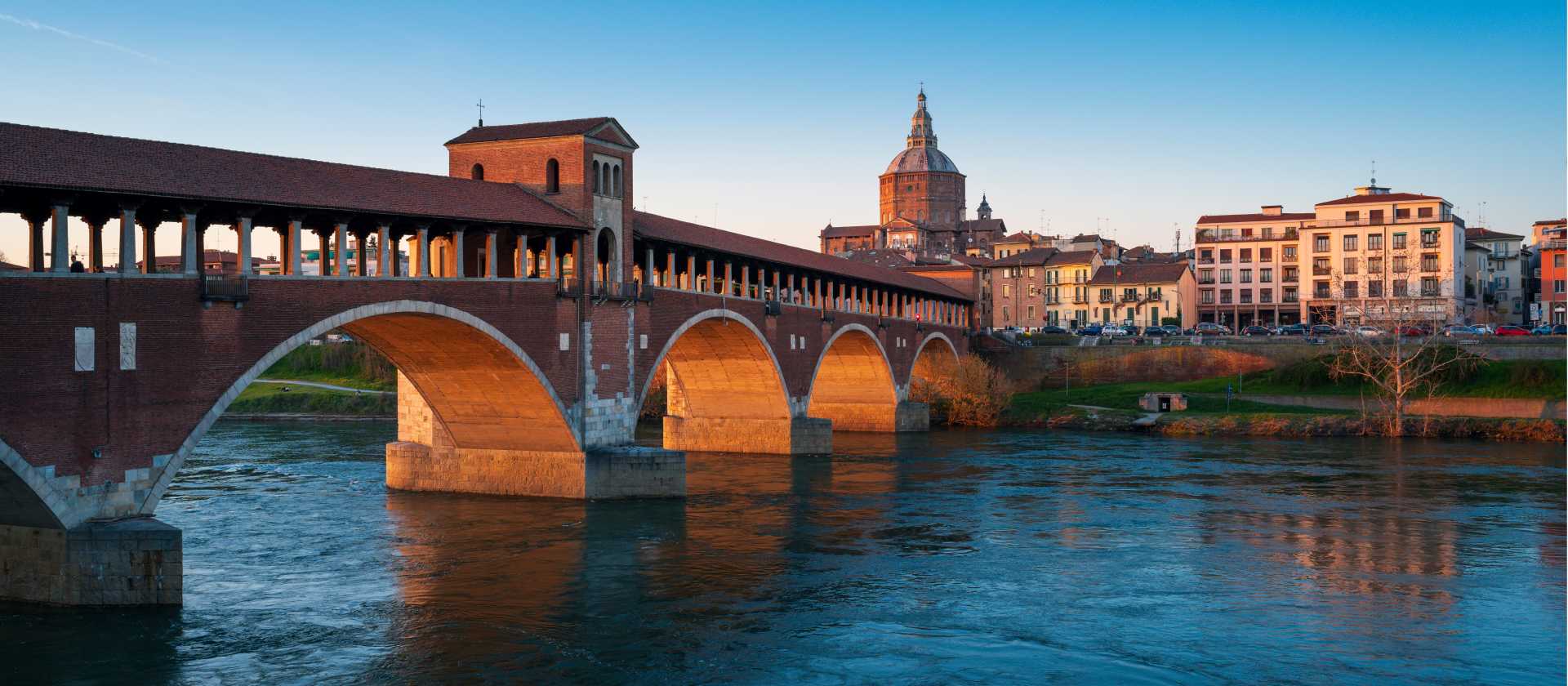 The iconic covered bridge in Pavia, Italy