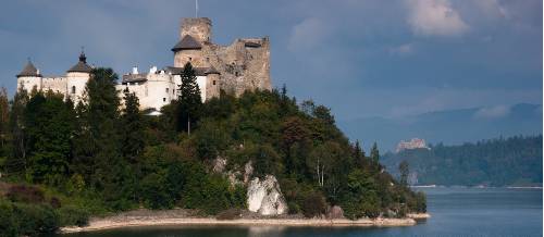 Fairytale Polish castles perched on the river's edge