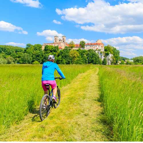 Cycling to Tyniec to see the oldest monastery in Poland