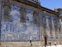 The beautiful Capela Das Almas chapel near Porto train station |  <i>Pat Rochon</i>