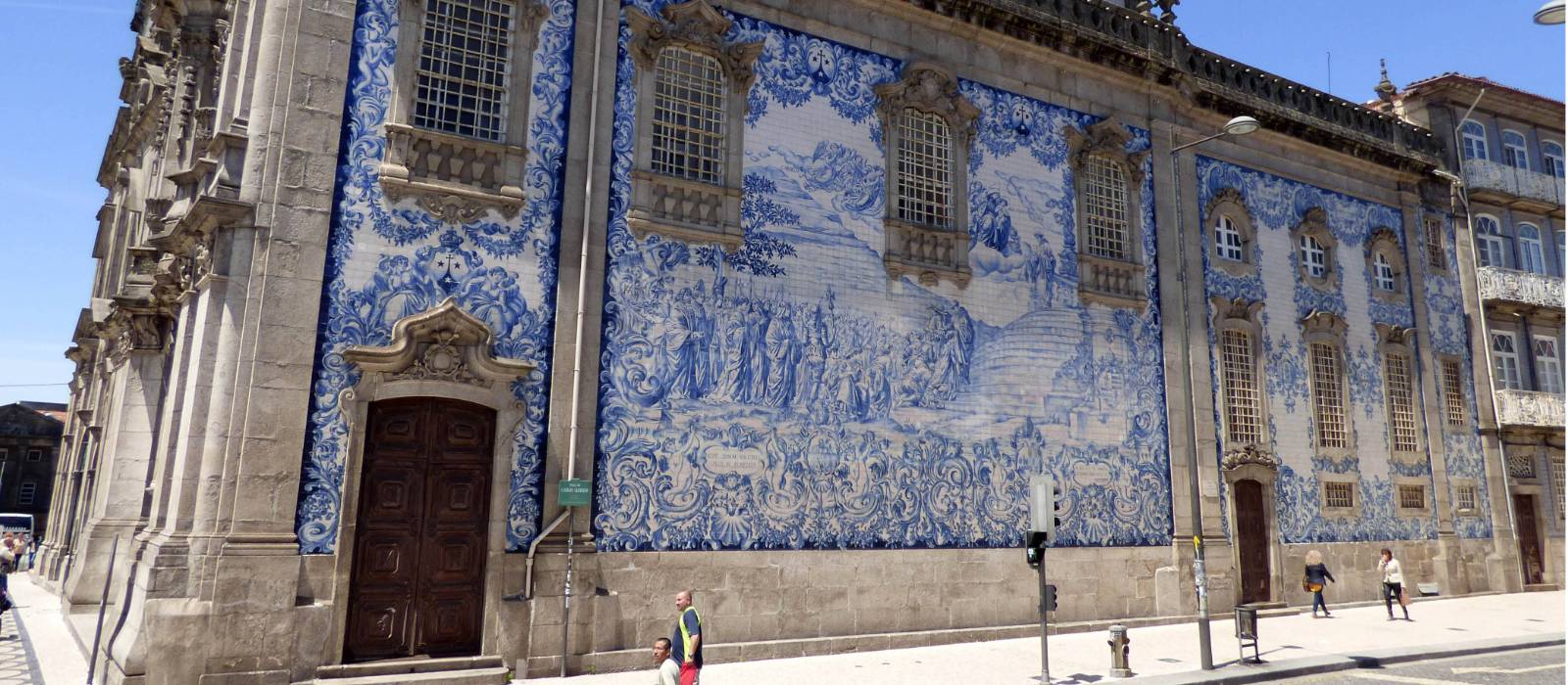 The beautiful Capela Das Almas chapel near Porto train station | Pat Rochon