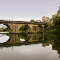 Pilgrims enter Barcelos on the Portuguese Camino | Francisco Carvalho